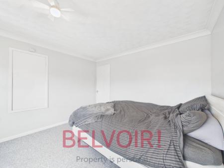 4 bedroom Semi-detached house for sale in Cheltenham Grove, Stoke-on-Trent, ST1