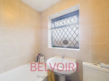 4 bedroom Semi-detached house for sale in Cheltenham Grove, Stoke-on-Trent, ST1