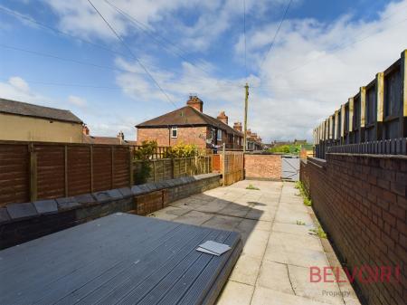 2 bedroom Terraced House to let in Hamil Road, Burslem, Stoke-on-Trent, ST6
