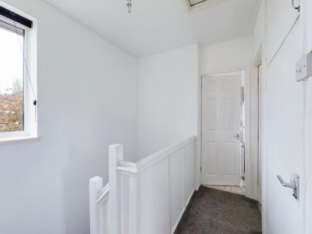 3 bedroom Semi-detached house to let in Little Cliff Road, Blurton, Stoke-on-Trent, ST3