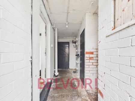 3 bedroom Semi-detached house to let in Little Cliff Road, Blurton, Stoke-on-Trent, ST3