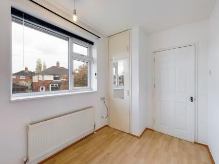 3 bedroom Semi-detached house to let in Little Cliff Road, Blurton, Stoke-on-Trent, ST3
