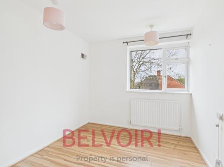 3 bedroom Semi-detached house to let in Little Cliff Road, Blurton, Stoke-on-Trent, ST3