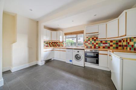 3 bedroom Terraced House to let in Hill View, Kingston Lisle, OX12