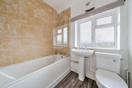 3 bedroom Terraced House to let in Hill View, Kingston Lisle, OX12