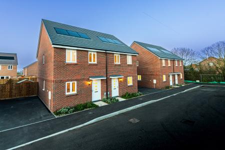 3 bedroom Semi-detached house to let in Stinson Place, Grove, OX12