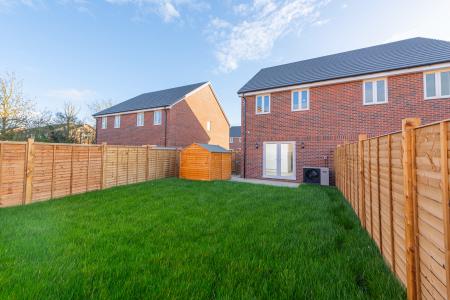 3 bedroom Semi-detached house to let in Stinson Place, Grove, OX12