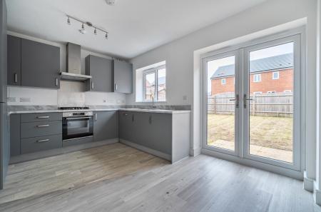 3 bedroom Detached house to let in Hawkey Road, Wantage, OX12