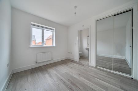 3 bedroom Detached house to let in Hawkey Road, Wantage, OX12