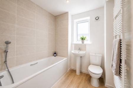 2 bedroom Semi-detached house to let in Bristol Drive, Grove, OX12