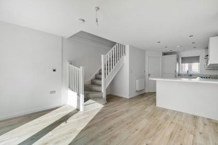 2 bedroom Semi-detached house to let in Northrop Gardens, Wantage, OX12