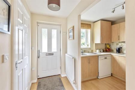 2 bedroom Terraced House to let in Weaver Row, Garston Lane, Wantage, OX12