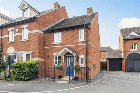 Weaver Row, Garston Lane, Wantage, OX12