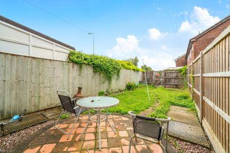 2 bedroom Terraced House to let in Peregrine Way, Grove, OX12