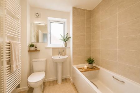2 bedroom Terraced House to let in Bristol Drive, Grove, OX12