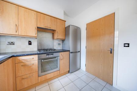 2 bedroom Flat to let in Mill Street, Wantage, OX12