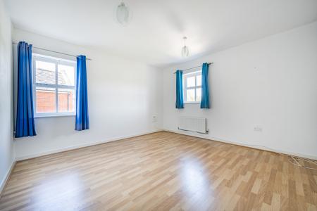 2 bedroom Flat to let in Mill Street, Wantage, OX12
