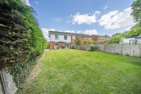 3 bedroom Terraced House to let in Stockham Park, Wantage, OX12