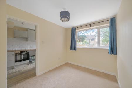 3 bedroom Terraced House to let in Hunters Field, Stanford In The Vale, SN7