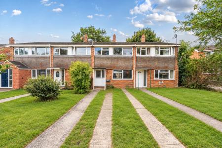 3 bedroom Terraced House to let in Hunters Field, Stanford In The Vale, SN7