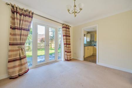 3 bedroom Detached house to let in Churchward Close, Grove, OX12