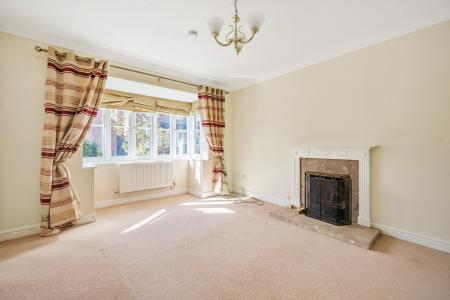 3 bedroom Detached house to let in Churchward Close, Grove, OX12