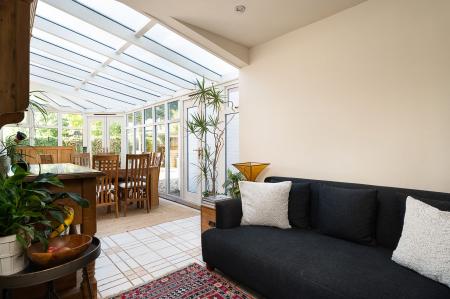4 bedroom Semi-detached house to let in Dog Lane, Childrey, OX12
