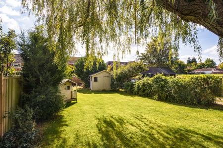 4 bedroom Semi-detached house to let in Dog Lane, Childrey, OX12