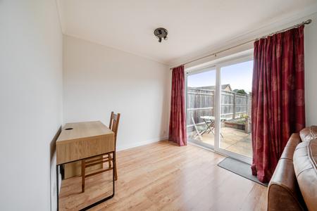 3 bedroom Semi-detached house to let in Pound Croft, Grove, OX12