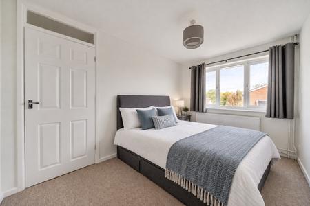 3 bedroom Semi-detached house to let in Pound Croft, Grove, OX12