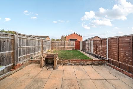 3 bedroom Semi-detached house to let in Pound Croft, Grove, OX12