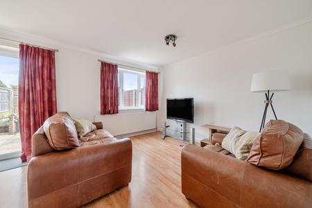 3 bedroom Semi-detached house to let in Pound Croft, Grove, OX12