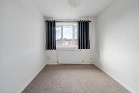 3 bedroom Semi-detached house to let in Pound Croft, Grove, OX12