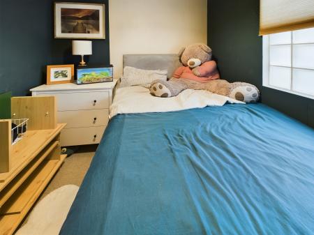 2 bedroom Flat for sale in Barton Court, Central Way, Warrington, WA2