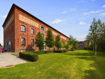 2 bedroom Flat for sale in Barton Court, Central Way, Warrington, WA2