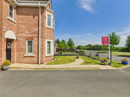 5 bedroom Detached house for sale in Buttercup Close, Great Sankey, Warrington, WA5