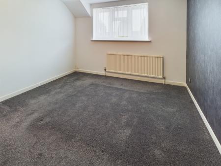 4 bedroom Terraced House for sale in Duckworth Grove, Padgate, Warrington, WA2