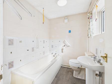 2 bedroom Terraced House for sale in Grafton Street, Warrington, WA5