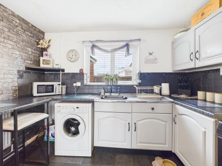 3 bedroom Terraced House for sale in Grasmere Avenue, Warrington, WA2
