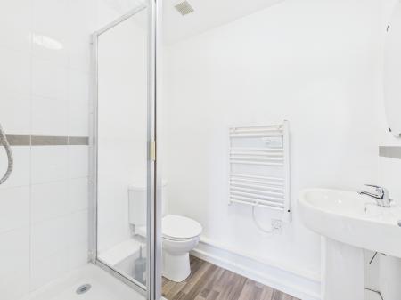 2 bedroom Flat for sale in Greenings Court, Warrington, WA2