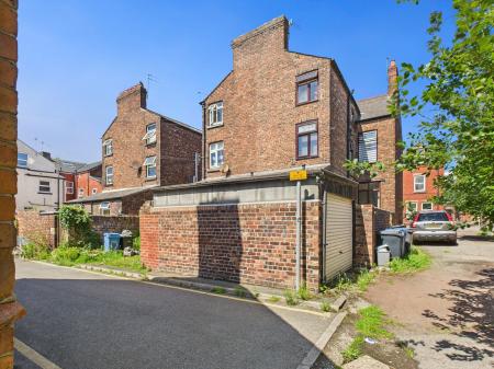 3 bedroom Terraced House for sale in Hanover Street, Warrington, WA1