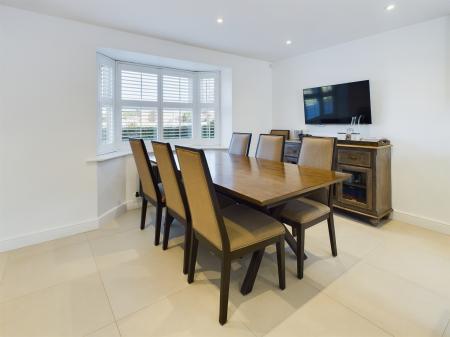 5 bedroom Detached house for sale in Jefferson Drive, Great Sankey, Warrington, WA5