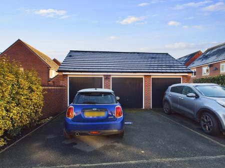 5 bedroom Detached house for sale in Jefferson Drive, Great Sankey, Warrington, WA5