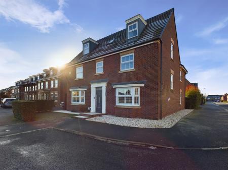 5 bedroom Detached house for sale in Jefferson Drive, Great Sankey, Warrington, WA5