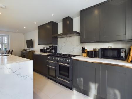 5 bedroom Detached house for sale in Jefferson Drive, Great Sankey, Warrington, WA5