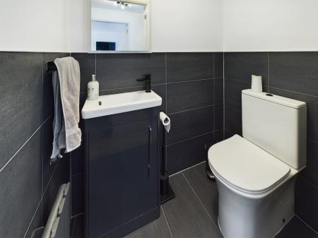 5 bedroom Detached house for sale in Jefferson Drive, Great Sankey, Warrington, WA5