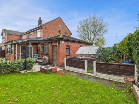 3 bedroom Semi-detached house for sale in Manchester Road, Warrington, WA1