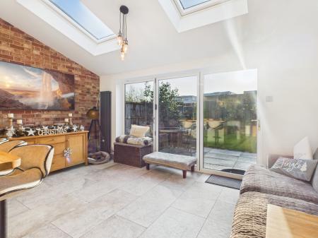 3 bedroom Semi-detached house for sale in Warrington Road, Penketh, Warrington, WA5