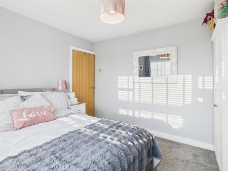 3 bedroom Semi-detached house for sale in Warrington Road, Penketh, Warrington, WA5