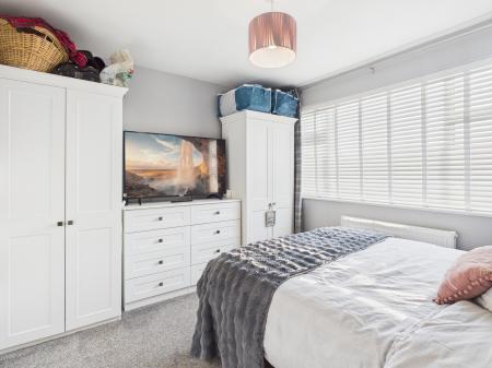 3 bedroom Semi-detached house for sale in Warrington Road, Penketh, Warrington, WA5